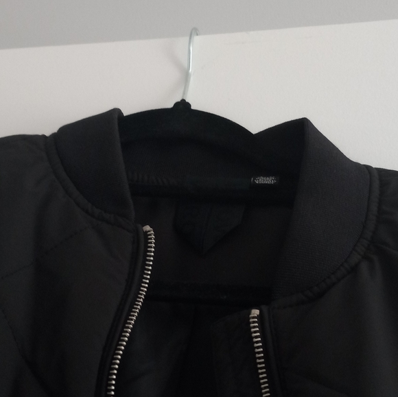 Ladies coat - Picture 1 of 3